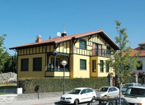 Hotel Restaurante Aldama Amurrio Exterior foto