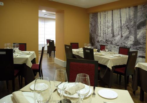 Hotel Restaurante Aldama Amurrio Exterior foto