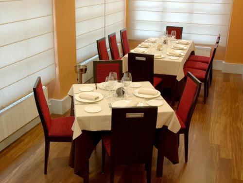 Hotel Restaurante Aldama Amurrio Exterior foto