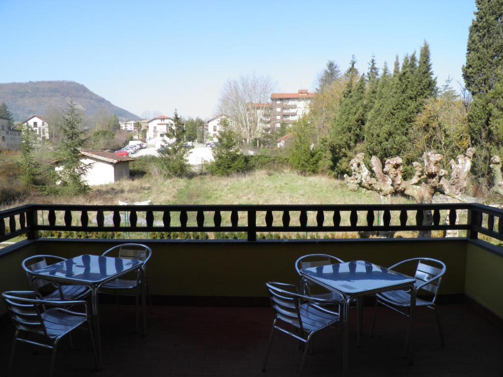Hotel Restaurante Aldama Amurrio Exterior foto
